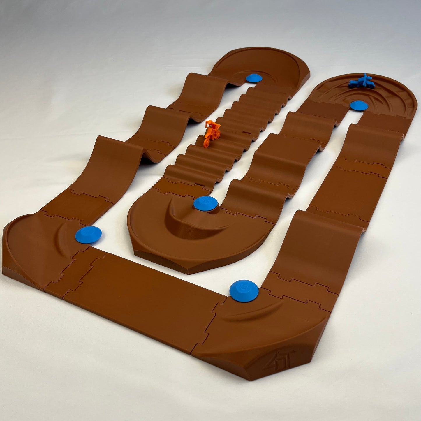 TRAX Arena Kit- 35 Piece
