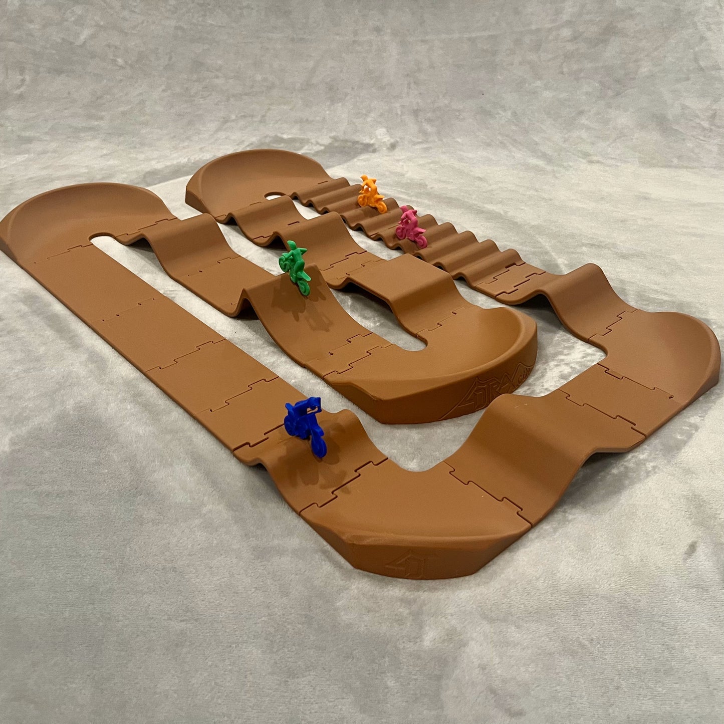 TRAX Arena Kit- 28 Piece