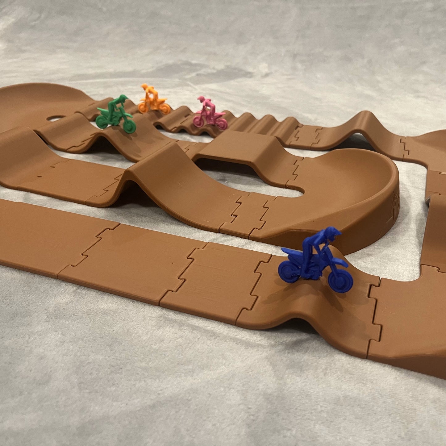 TRAX Arena Kit- 28 Piece